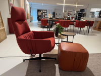 KFF - Lounge Sessel Faye Casual Stoff Rohi Credo Lampion Rot 4 Fuß Sterngestell Drehbar Struktur Schwarz mit Hocker - 5