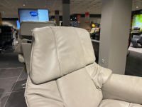 Stressless - Sessel Reno S R Leder 091 Cori Silver Cloud 25 Grau Gestell Cross Smoked Oak 13 Inklusive Hocker - 7