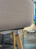 Eigene Herstellung - Barhocker Uni Verso Sitzschale Voll Umpolstert PUxx 21 7136 Beige Fuß Buche Natur Braun - 2