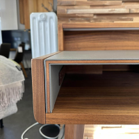 Team 7 - Sekretär Sol Nussbaum Naturöl Leder L1 41757 Mittelgrau Mit Steckdose Und Beleuchtung - 10