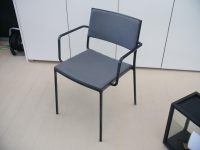 einzelstuehle-cane-line-armlehnstuhl-less-stoff-sunbrella-grau-gestell-aluminium-lava-grau-342-03-4