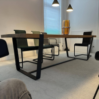 Janua - Esstisch Clamp Platte Eiche Altholz Natur Geölt Gestell Stahl RAL 9005 Tiefschwarz Schwarz Pulverbeschichtet - 2