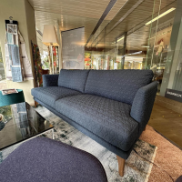 Bielefelder Werkstätten - Sofa Polo Living Stoff Chivasso Cape Town CH2998 083 Mittelblau Füße Nussbaum - 7