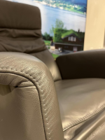 Activineo - Sessel Baccara Leder WM Anthrazit Füße Rollen Schwarz Mit Ausklappbarer Fußablage - 7