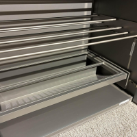 Interlübke - Kleiderschrank Base Lack Matt M24 Flintgrau Innen Lack M11 Silbergrau Metallic Inklusive Beleuchtung - 3