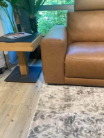 Natura - Ecksofa Balok Leder L30 Retro Cognac Braun Gestell Massivholz Füße Kunststoff Schwarz - 9