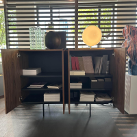 Pastoe - Sideboard Frame Roger Nussbaum Furniert Gestell und Griffe Metall Schwarz Lackiert Böden Schwarz - 7