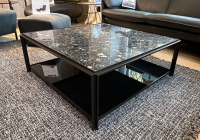Bielefelder Werkstätten - Couchtisch Hudson Platte Marmor Terazzo Portoro Gestell Metall Bronze Matt Glas Schwarz Lackiert - 3