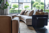 Walter Knoll - Ecksofa Tama Stoff Namib Oryx Beige Armlehne Leder Coffee Schwarz Füße Nussbaum Geölt Inkl. Beistelltisch Leder Coffee Schwarz Gestell Bronze - 4