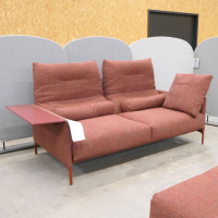 COR - Sofa Avalanche Stoff 9202 Dunkelrot Rot Ablage Und Gestell Lack RAL 3009 Oxidrot Rot Mit Hocker - 8