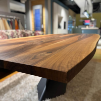 Nouvion - Esstisch Alcedo Platte Nussbaum Waldkante Öl Gestell Xena Metall Epoxid Schwarz Pulverbeschichtet - 7