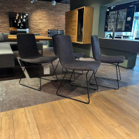 Freifrau - 4er Set Stuhl Amelie Stoff Sahco Safire 0002 Grau Schwarz Drahtgestell Tiefschwarz - 3