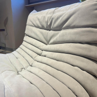 Ligne Roset - Sessel Togo Stoff Alcantara Pearl Y478 Grau Beige Inklusive Hocker - 2