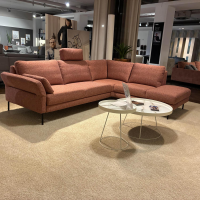 Contur - Ecksofa Enna Stoff Marinet 95 Coral Rosa Füße Metall Schwarz Inklusive Kopfstütze - 8