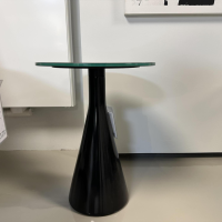 IP Design - Beistelltisch Roxy Fuß Holz Lackiert Tiefschwarz RAL 9005 Platte Glas Lackiert Flaschengrün - 7