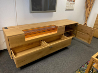 MCA Furniture - Wohnwand Girona Ast-Balkeneiche Massiv Keilgezinkt - 8