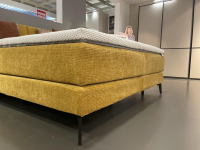 Hukla - Boxspringbett Highland R Stoff Maranta Curry Gelb PG 6 KT23138 Fuß W010 Metall Schwarz Inklusive Nachtkonsolen - 9