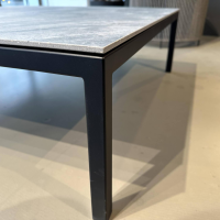 Zumsteg - Outdoor Beistelltisch Iconic Platte Keramik Lyra Gris Grau Gestell Edelstahl Schwarz Pulverbeschichtet - 2