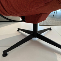 KFF - Lounge Sessel Faye Casual Stoff Rohi Credo Lampion Rot 4 Fuß Sterngestell Drehbar Struktur Schwarz mit Hocker - 2