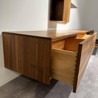 wohnwaende-tv-lowboards-team-7-wohnkombination-wandhaengend-in-nussbaum-natur-geoelt-innen-buche-mit-8