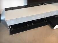 kommoden-sideboards-spectral-smart-furniture-dolby-surround-lowboard-ameno-glas-matt-weiss-mit-2