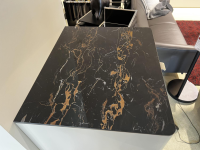 Sudbrock - Kommode Goya Lack Kaschmir Beige Abdeckblatt Marmor Schwarz Glänzend Kufe Schwarz - 5