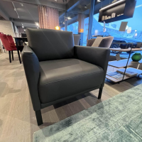 sessel-rolf-benz-sessel-leder-38-705-dunkel-granitgrau-fuss-metallspange-pulverbeschichtet-schwarz-2