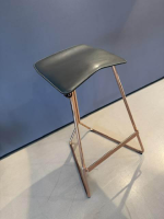 ClassiCon - Barhocker Triton Kernleder Stahlgrau Gestell Stahl Verkupfert Mit Kunststoffgleitern - 4