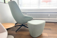 Wilkhahn - Sessel Yonda Mit Hocker Stoff 92 Credo 84 Hellgrün Gestell Vierarmiges Fußkreuz Metall Schwarz Strukturmatt - 2