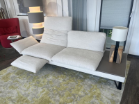 Bielefelder Werkstätten - Sofa Heaven Stoff Lance Beige Ablage Leder Taupe Kufen Metall Bronzefarbig Matt - 3